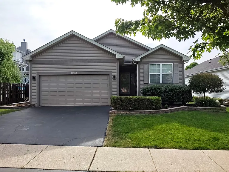 1028 N Cornerstone Dr — Photo 1