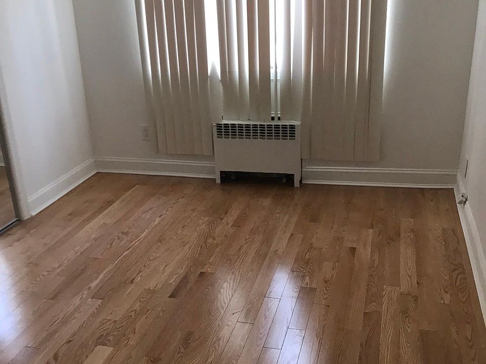 1st image of 934 E 92nd St APT 1