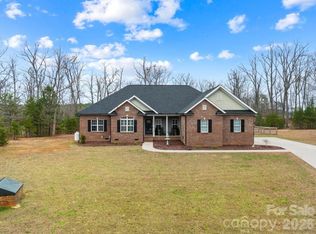 1468 Kinks Ln, Maiden, NC 28650