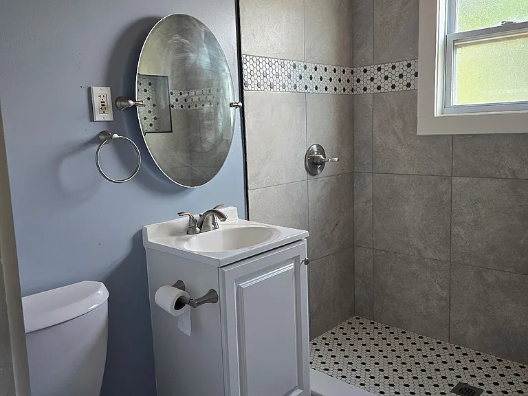 360 W 2nd St #2 — Photo 10