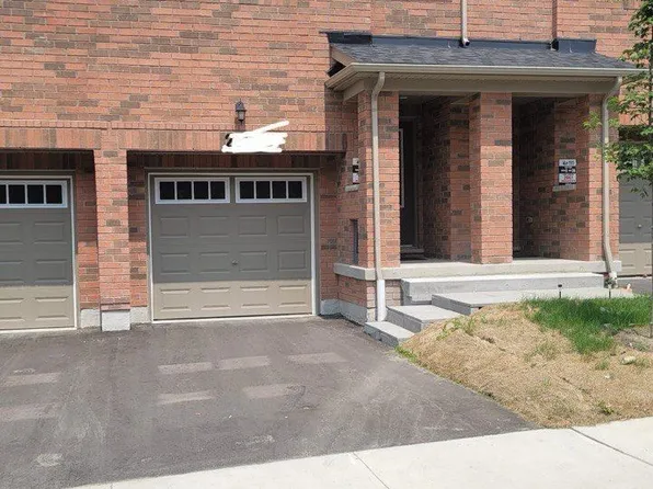 2663 Magdalen Path, Oshawa, ON L1L 0R6