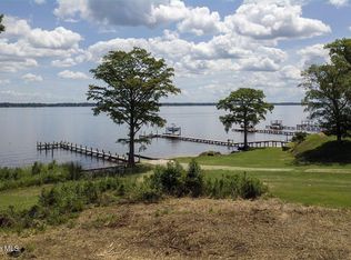 10 Hillcrest Dr, Chocowinity, NC 27817