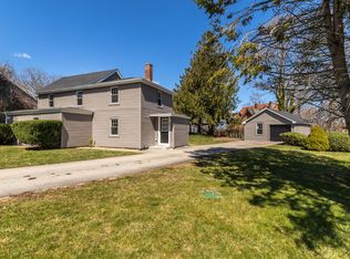 44 High St, Gloucester, MA 01930