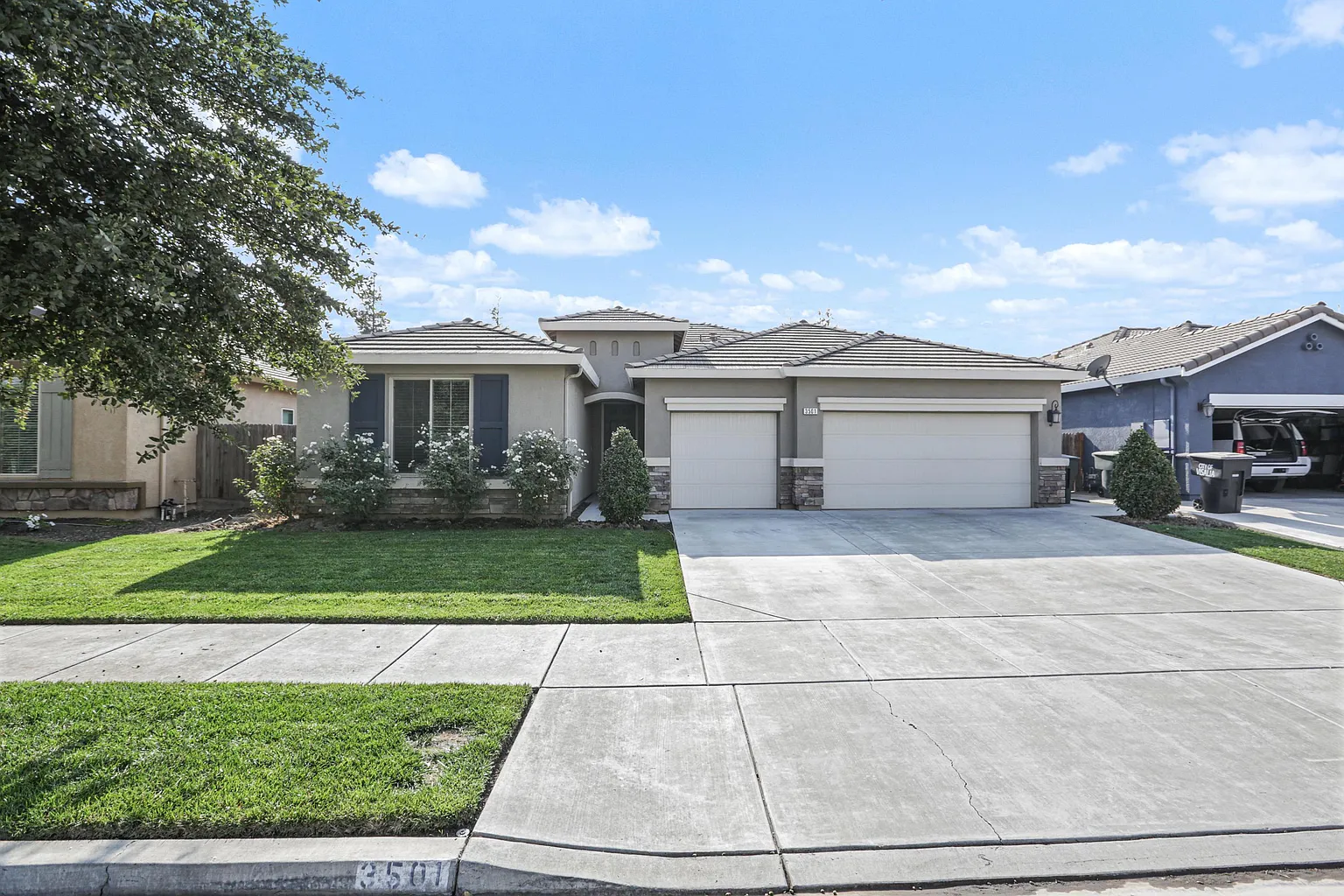 3501 W Elowin Ave photo 1