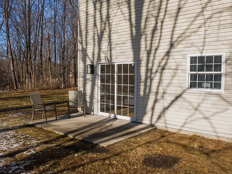 409 Kings Hwy — Photo 13