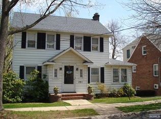 291 Locust St, Teaneck, NJ 07666