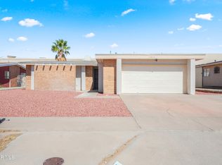 11211 Les Peterson Ln, El Paso, TX 79936