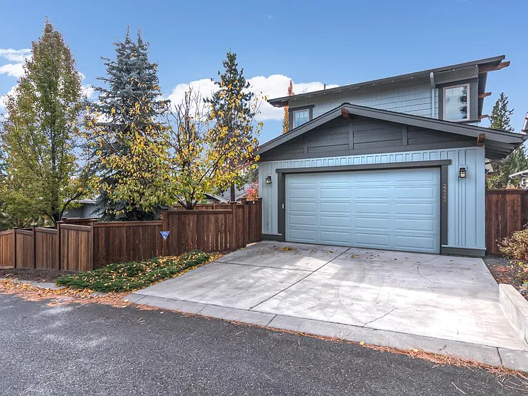 Garage with alley entrance