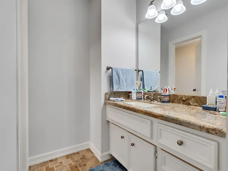 4807 Andover St — Photo 36