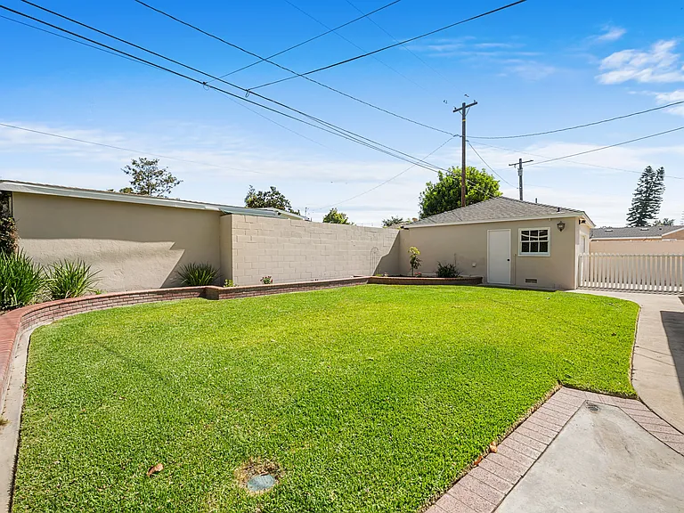 5915 E Rosebay St — Photo 40