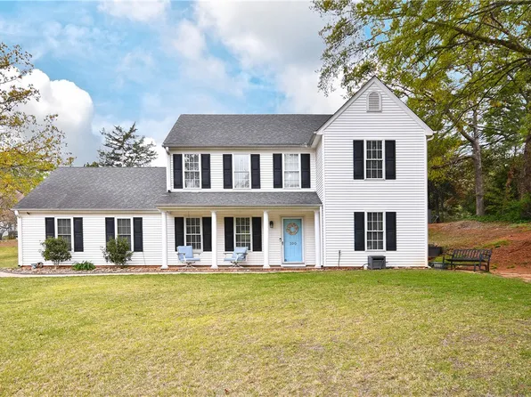 200 Edgewater Dr, Anderson, SC 29626