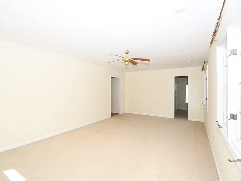 26 Holly Leaf Ct — Photo 36