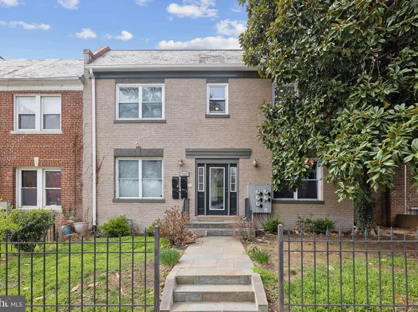 1363 Childress St NE APT 4, Washington, DC 20002