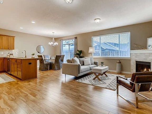 4th image of 4704 SE Dylan Way #4704