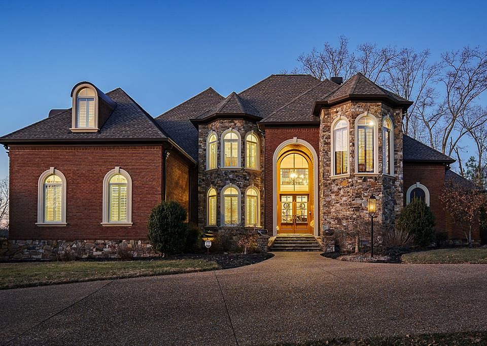 1st image of 120 Southern Woods Ct