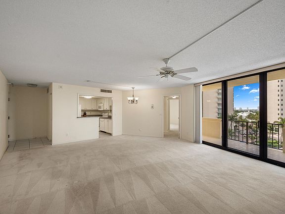 4th image of 2800 N Ocean Drive #A-8B