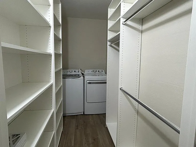 2100 Tanglewilde St #515 — Photo 15