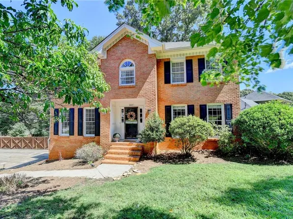 3405 Floral Ct, Suwanee, GA 30024