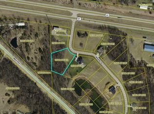 1520 Wildlife Dr, Blue Grass, IA 52726