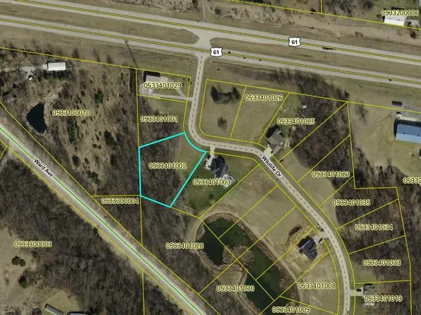 1520 Wildlife Dr, Blue Grass, IA 52726