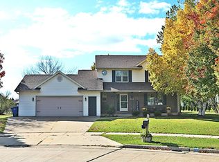 3975 Prairie Ct, Oshkosh, WI 54901