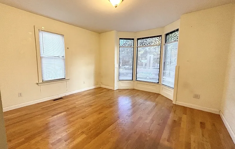 Building Photo - 1568 Tremont St #1A