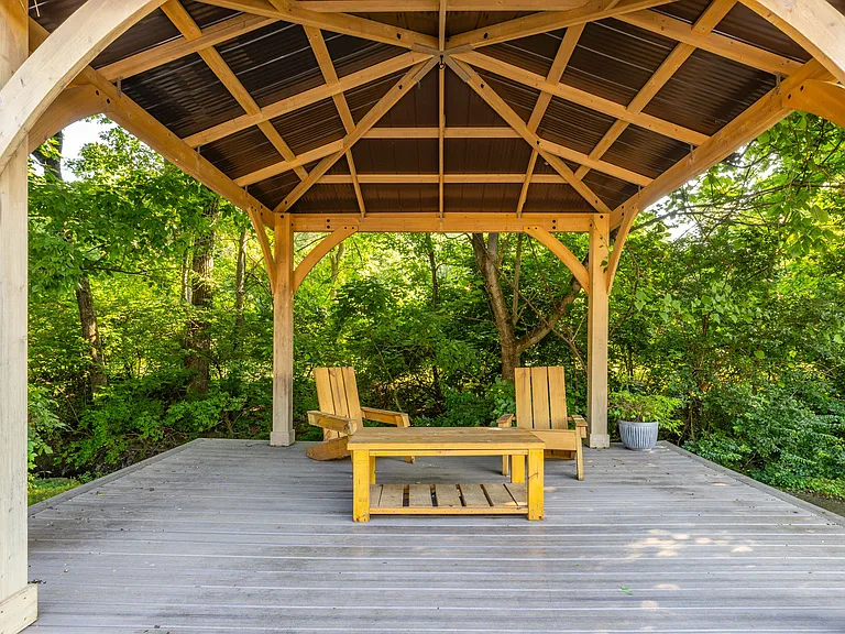 Glastonbury Woods — Photo 18