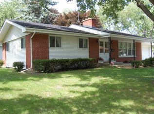 1009 Hemlock Ln, Naperville, IL