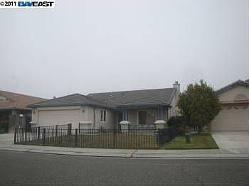 2nd image of 1085 Bristow St
