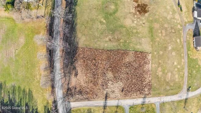 3rd image of L43.3 Fairway Court