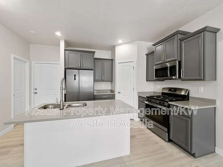 15083 S Reins Way #706 — Photo 10