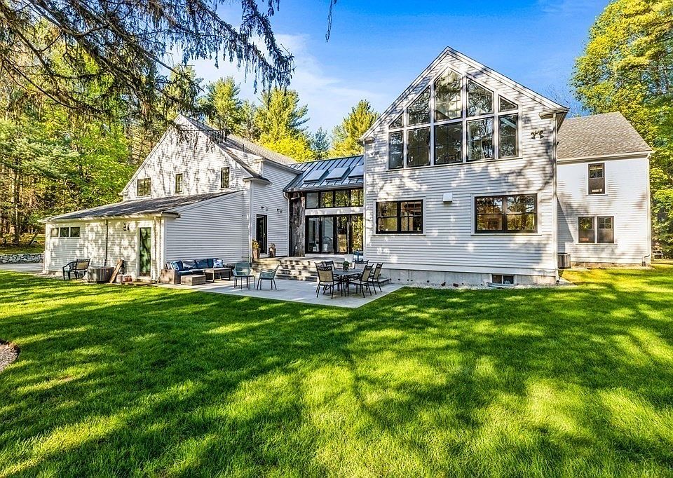 822 Main St, Hingham, MA 02043 Zillow