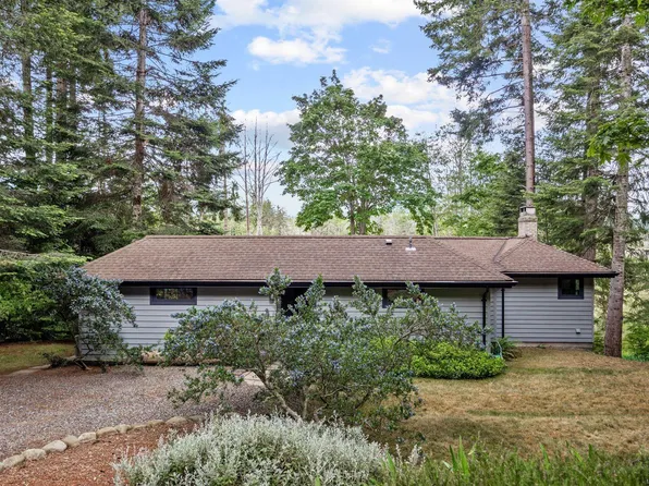 7727 Tozer Rd, Comox Valley, BC V0R 1W0