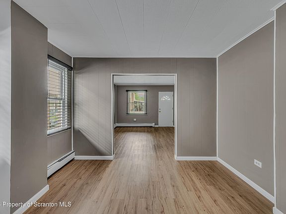 5th image of 413 17th Ave