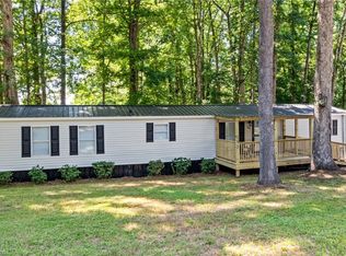 195 Sonora Dr, Advance, NC 27006