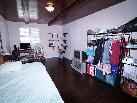 5th image of 7241 Napa Ave