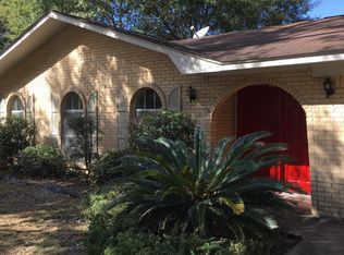 2917 Pimlico Dr, Ocean Springs, MS 39564
