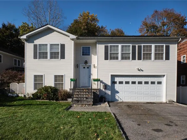 59 Sears Avenue, Elmsford, NY 10523