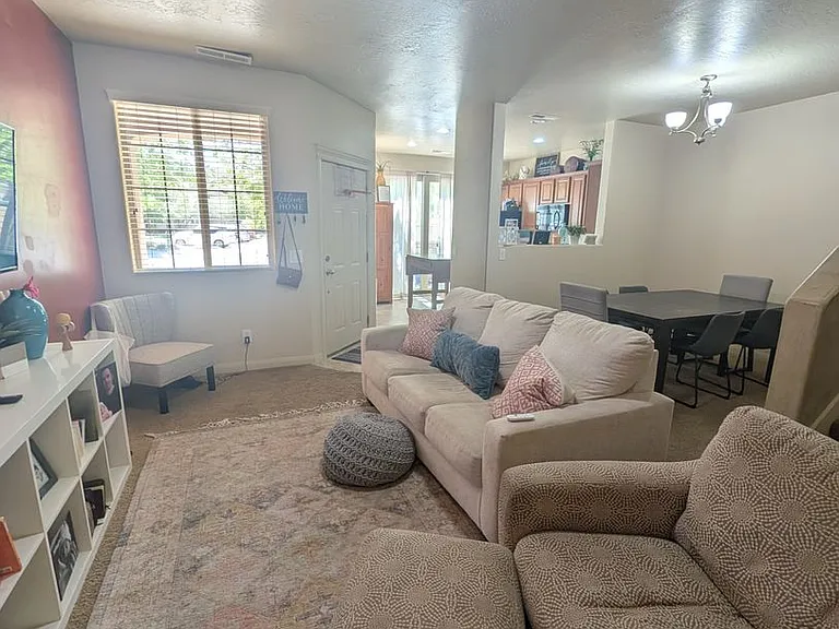 3439 S Barcelona Dr #27 — Photo 3