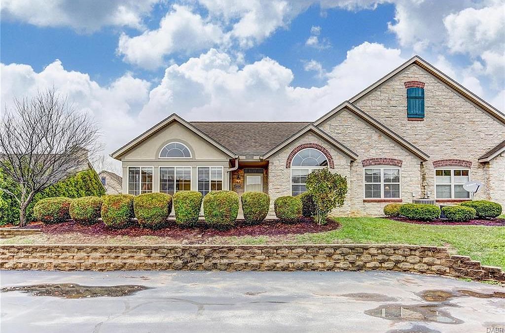 2028 Wentworth Village Dr, Bellbrook, OH 45305 Zillow