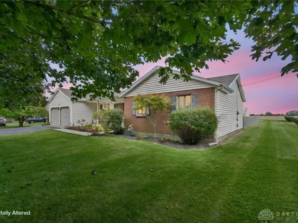 5800 Middle Urbana Rd, Springfield, OH 45502
