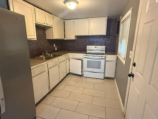 2 bed, 1.0 bath, 800 sqft, $1,500 — Photo 4