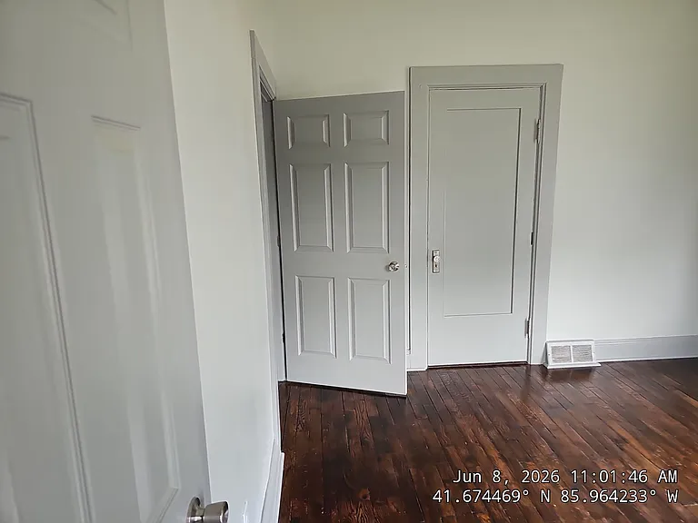 1315 Kinzy St #A — Photo 28