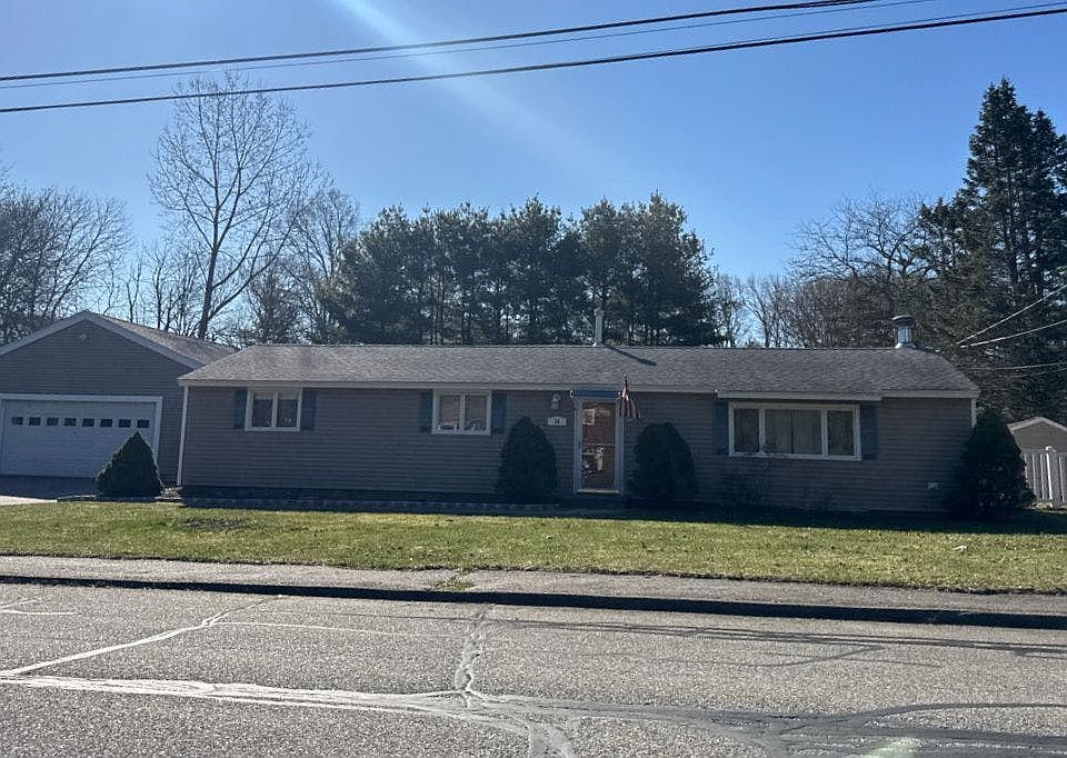 1st image of 34 Raymond Rd