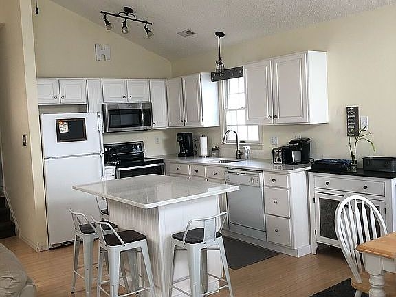 5th image of 5110 Asbury Ave #2