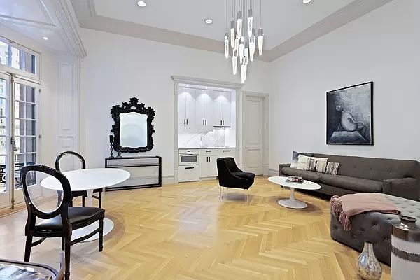 1st image of 205 W 57th St APT 10DD