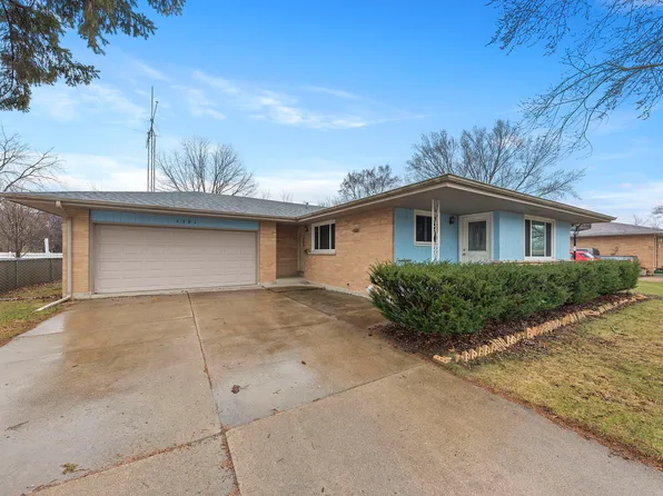 1391 Austin Ave, Aurora, IL 60505