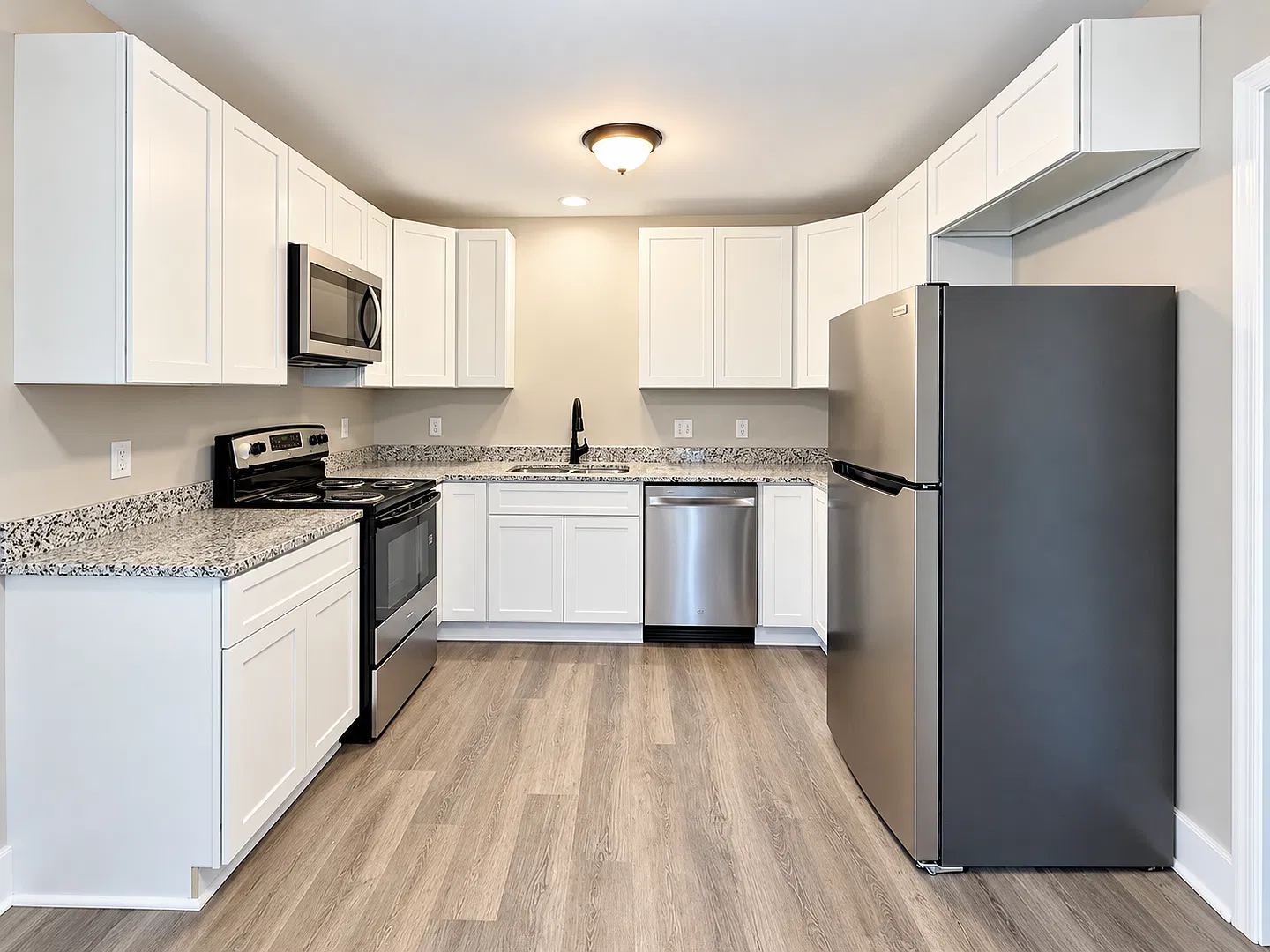 Duplex for Rent — Photo 3