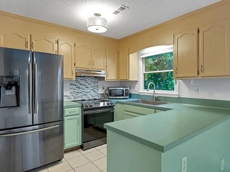 12608 Sulgrave Dr — Photo 13