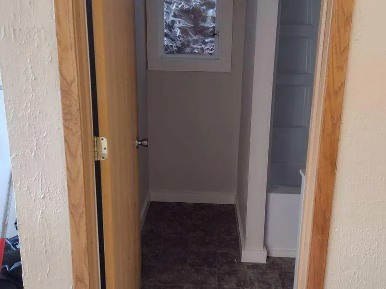 104 Broad St #1 — Photo 21
